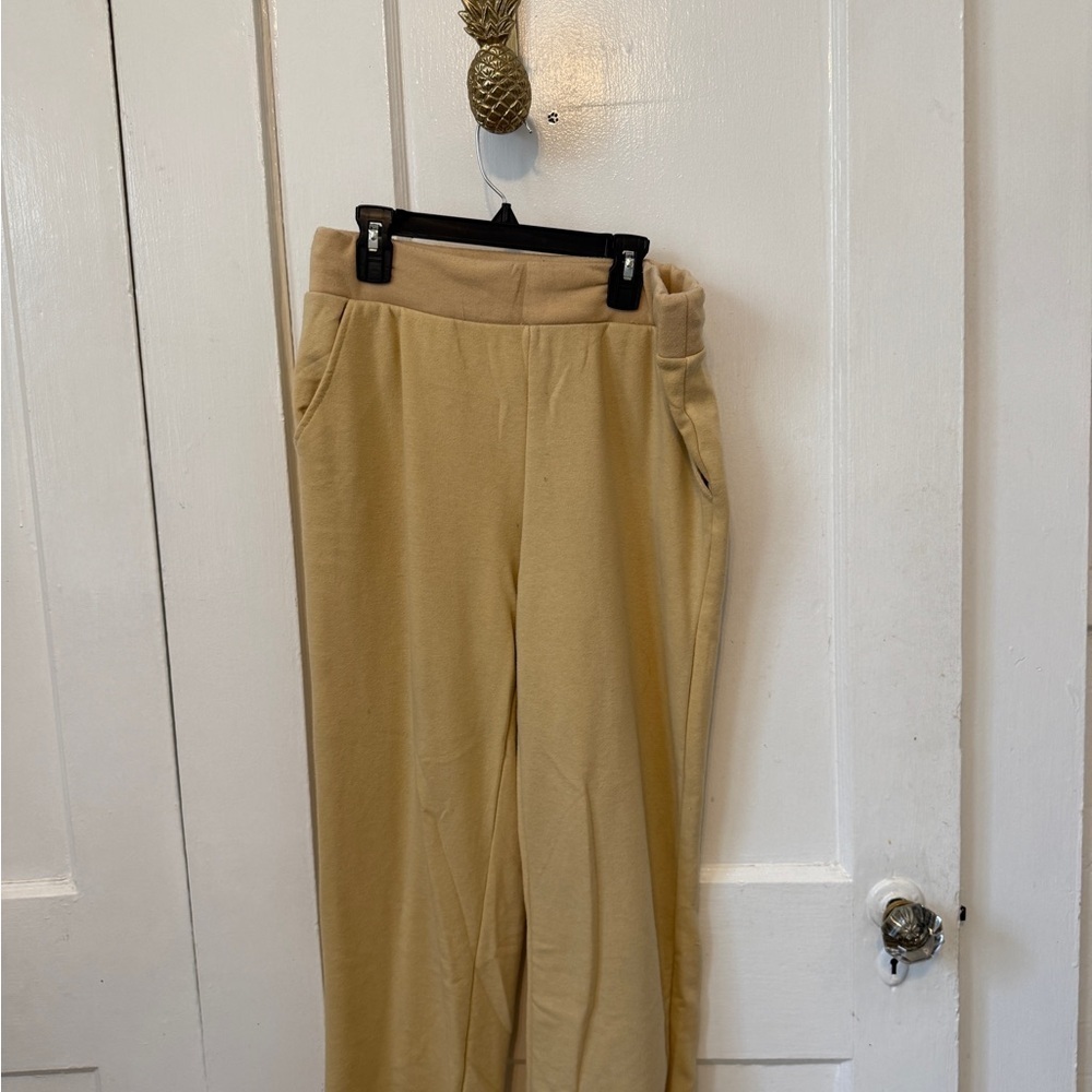 Secret Treasures Cream yellow pants size S